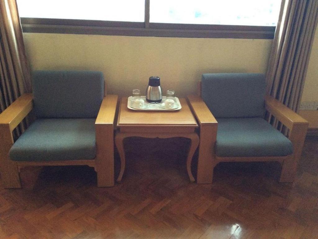 יאנגון Yuzana Hotel מראה חיצוני תמונה