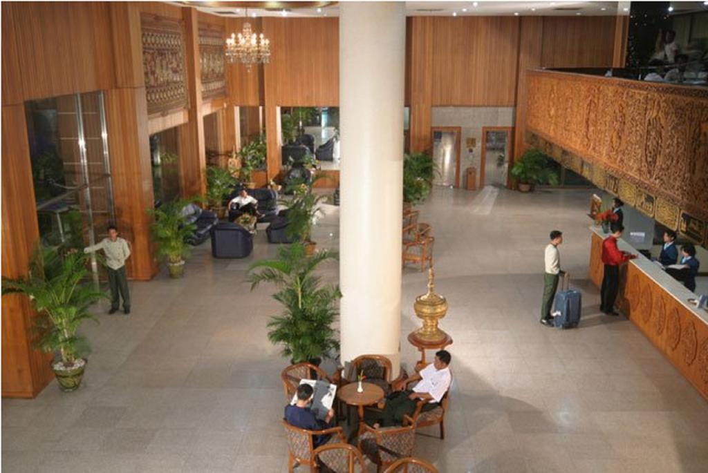 יאנגון Yuzana Hotel מראה חיצוני תמונה