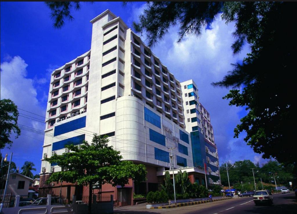 יאנגון Yuzana Hotel מראה חיצוני תמונה