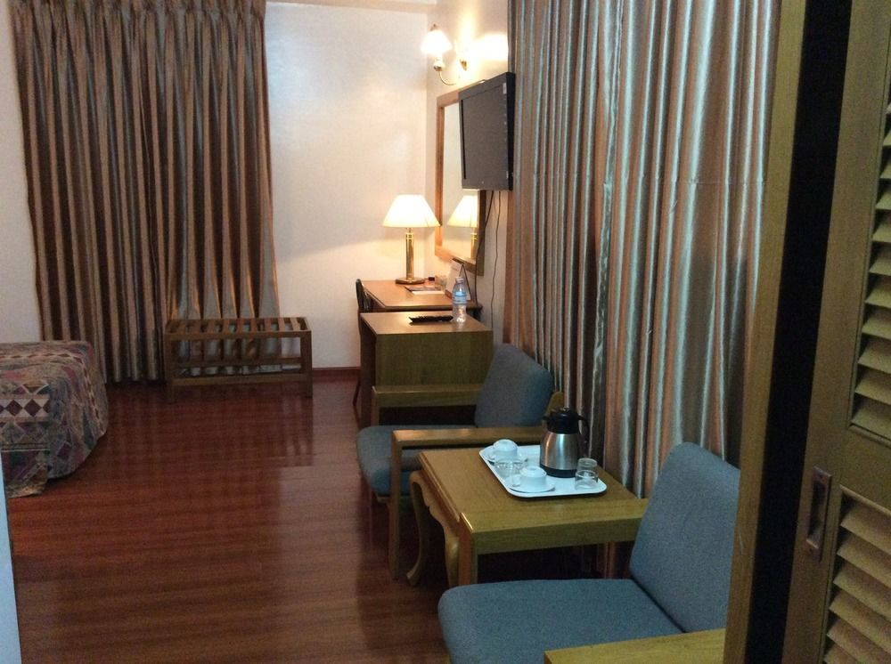 יאנגון Yuzana Hotel מראה חיצוני תמונה
