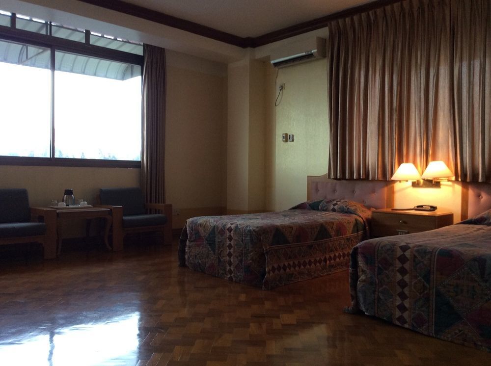 יאנגון Yuzana Hotel מראה חיצוני תמונה