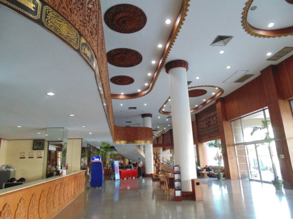 יאנגון Yuzana Hotel מראה חיצוני תמונה