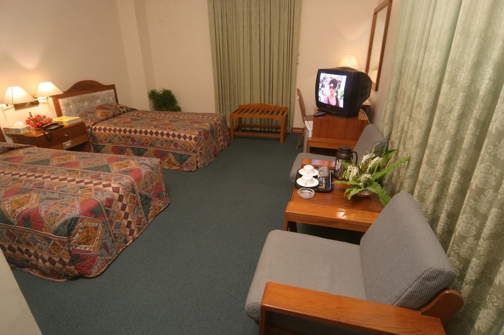 יאנגון Yuzana Hotel מראה חיצוני תמונה